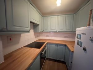 Kitchen Units- click for photo gallery